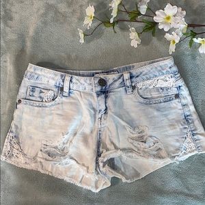 Juniors Tie Dye & Crochet Shorts ⭐️ Size 9